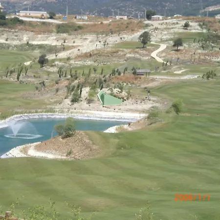 Golf And * كوشاداسيه